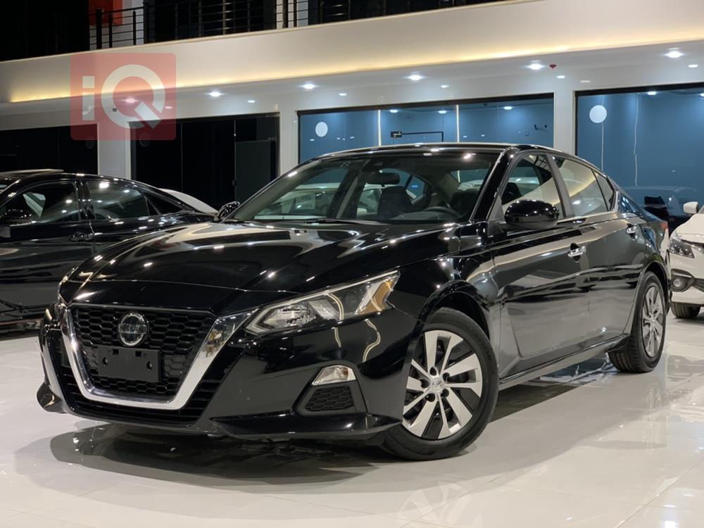 نيسان ألتيما